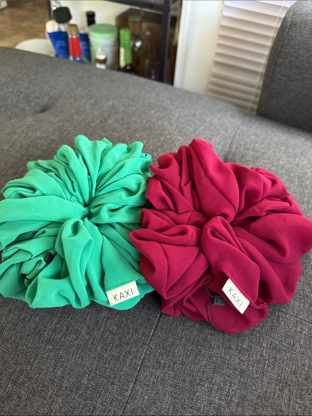 Free People Kids Oversized Scrunchie Set — Emerald Green & Magenta